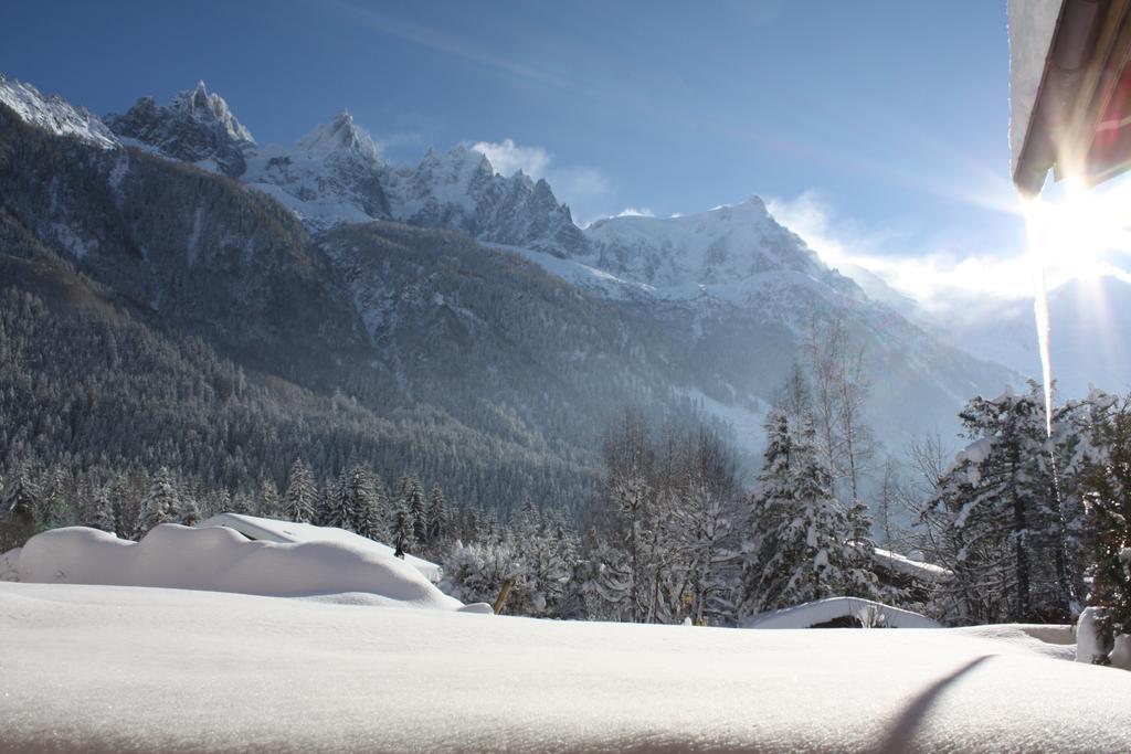 Les Chalets Des Liarets Шамони Екстериор снимка